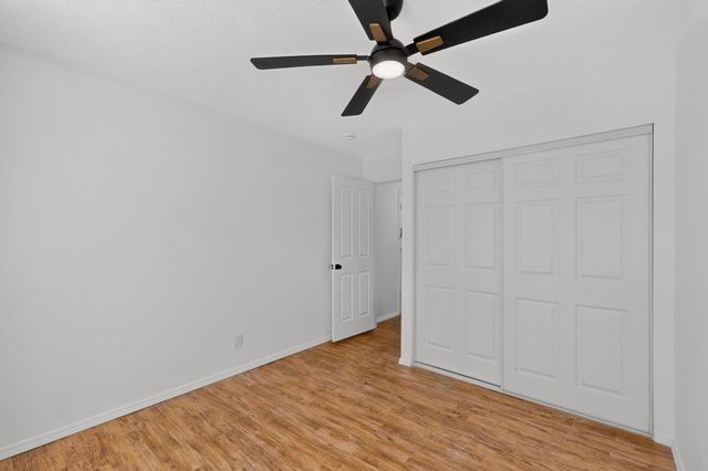 541 7th Avenue NE, Rio Rancho, NM 87124