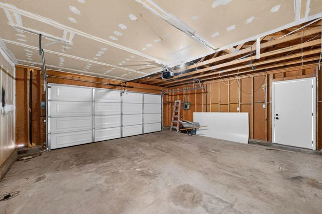 541 7th Avenue NE, Rio Rancho, NM 87124