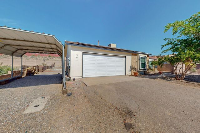 541 7th Avenue NE, Rio Rancho, NM 87124