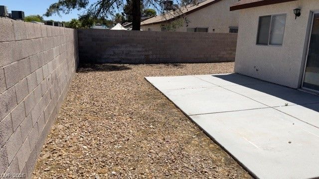 4800 WOODLAKE Avenue, Las Vegas, NV 89147
