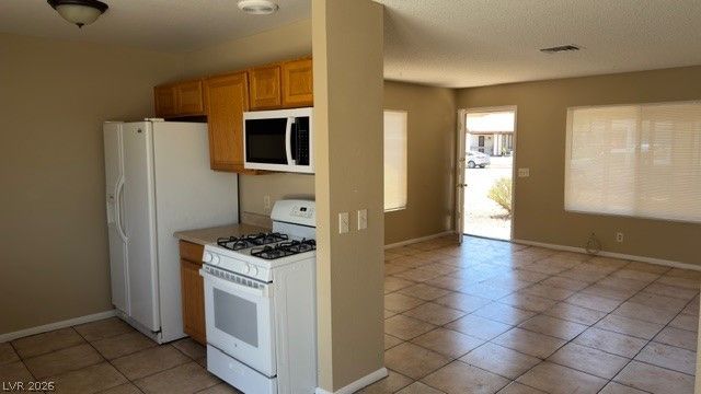 4800 WOODLAKE Avenue, Las Vegas, NV 89147