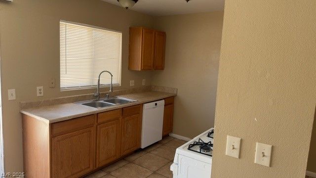 4800 WOODLAKE Avenue, Las Vegas, NV 89147