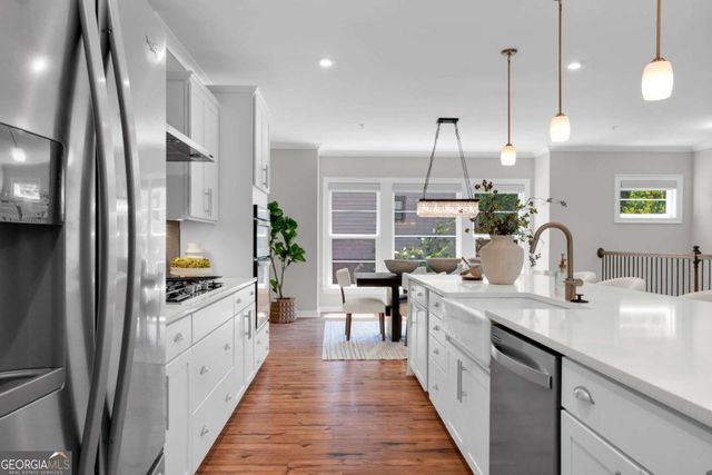 1053 Brandsford Street NW, Atlanta, GA 30318