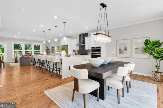 1053 Brandsford Street NW, Atlanta, GA 30318