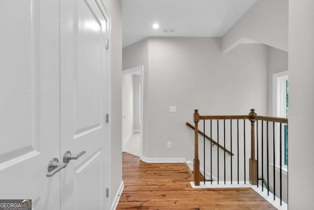 1053 Brandsford Street NW, Atlanta, GA 30318