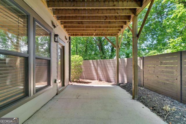 1053 Brandsford Street NW, Atlanta, GA 30318