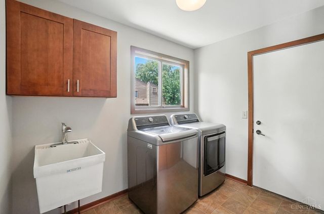 10301 Giverny Boulevard, Evendale, OH 45241