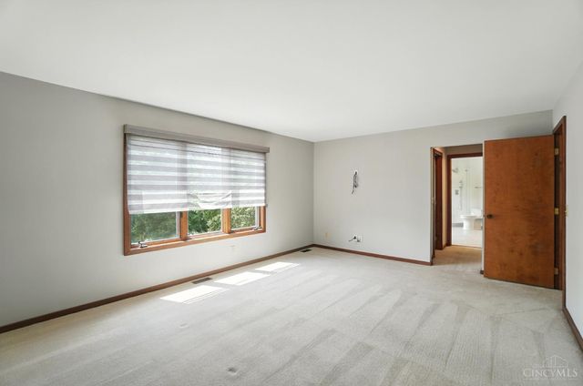 10301 Giverny Boulevard, Evendale, OH 45241