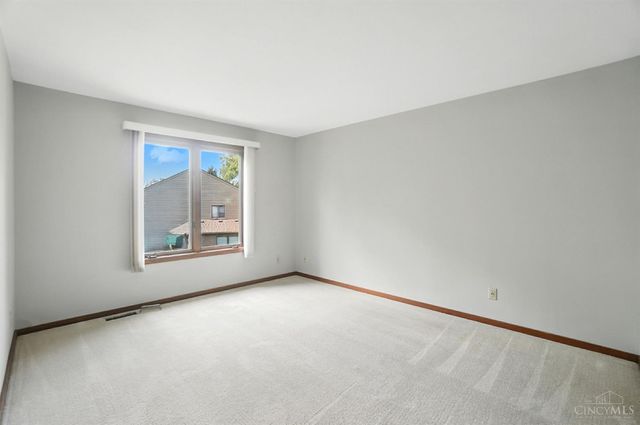 10301 Giverny Boulevard, Evendale, OH 45241