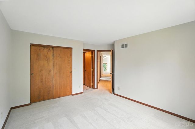 10301 Giverny Boulevard, Evendale, OH 45241