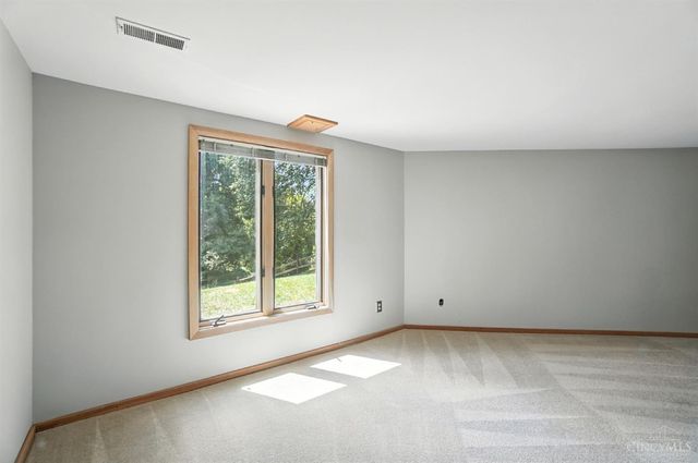 10301 Giverny Boulevard, Evendale, OH 45241