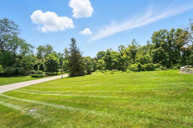 10301 Giverny Boulevard, Evendale, OH 45241