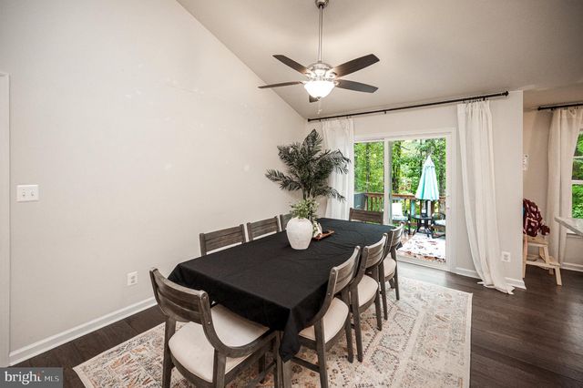 201 FAIRWAY DR, Locust Grove, VA 22508
