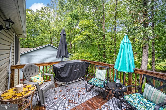 201 FAIRWAY DR, Locust Grove, VA 22508