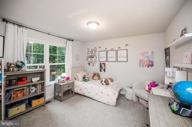 201 FAIRWAY DR, Locust Grove, VA 22508