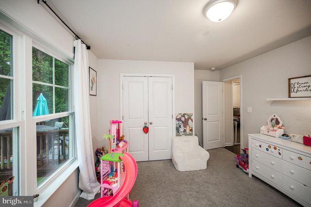 201 FAIRWAY DR, Locust Grove, VA 22508