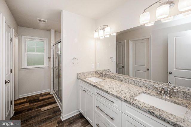 201 FAIRWAY DR, Locust Grove, VA 22508