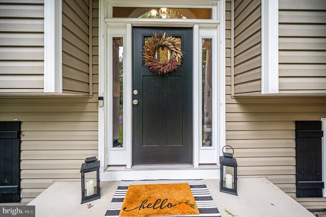 201 FAIRWAY DR, Locust Grove, VA 22508