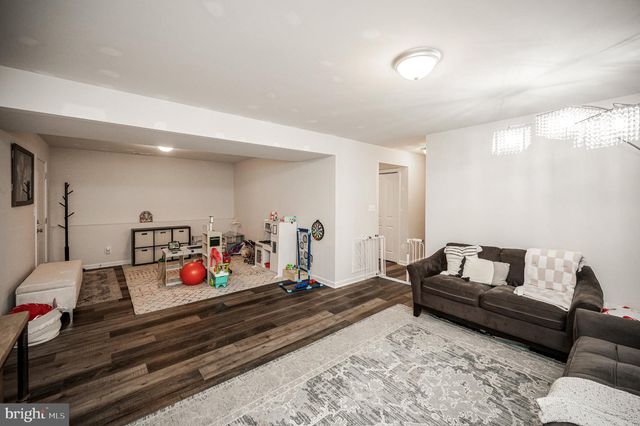201 FAIRWAY DR, Locust Grove, VA 22508