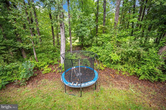 201 FAIRWAY DR, Locust Grove, VA 22508