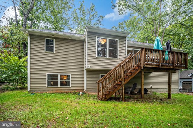 201 FAIRWAY DR, Locust Grove, VA 22508