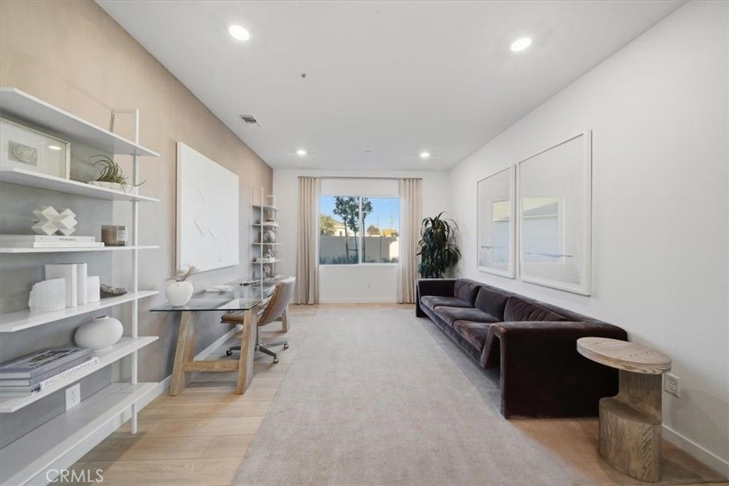 Image 12 of property listing at 5609 Balmont Street, Lancaster, CA 93536