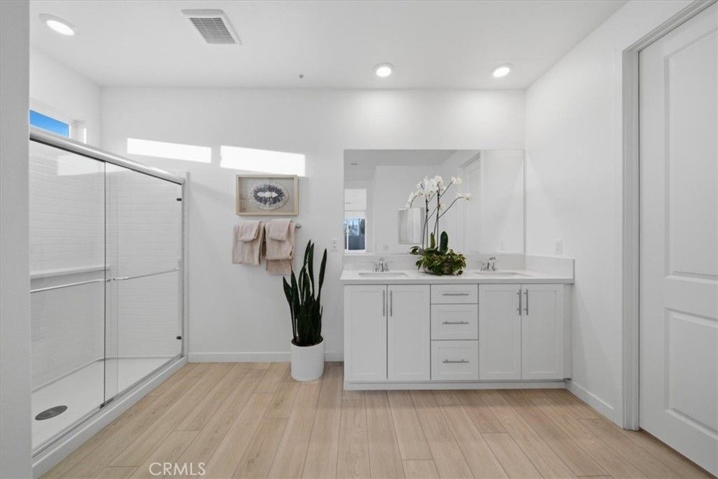 Image 22 of property listing at 5609 Balmont Street, Lancaster, CA 93536