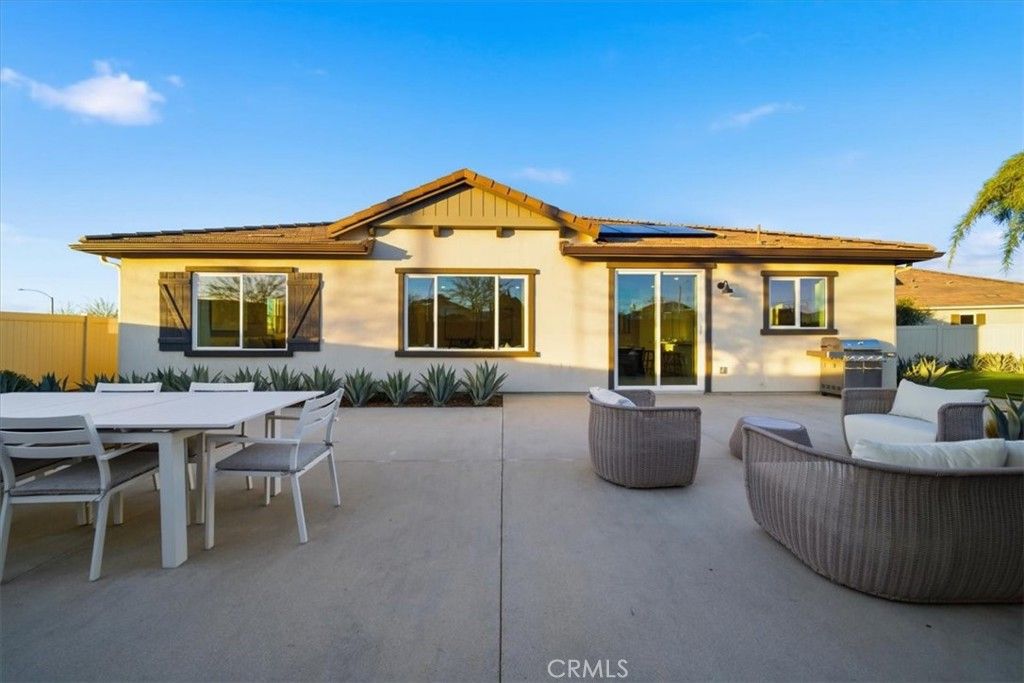 Image 3 of property listing at 5609 Balmont Street, Lancaster, CA 93536