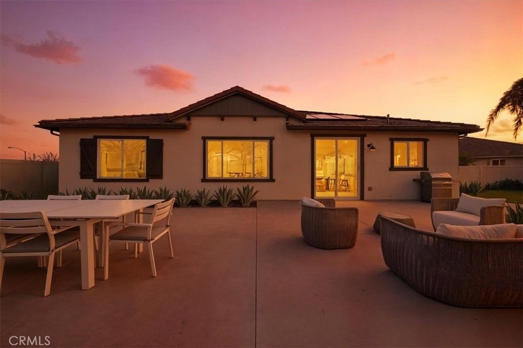 Image 4 of property listing at 5609 Balmont Street, Lancaster, CA 93536