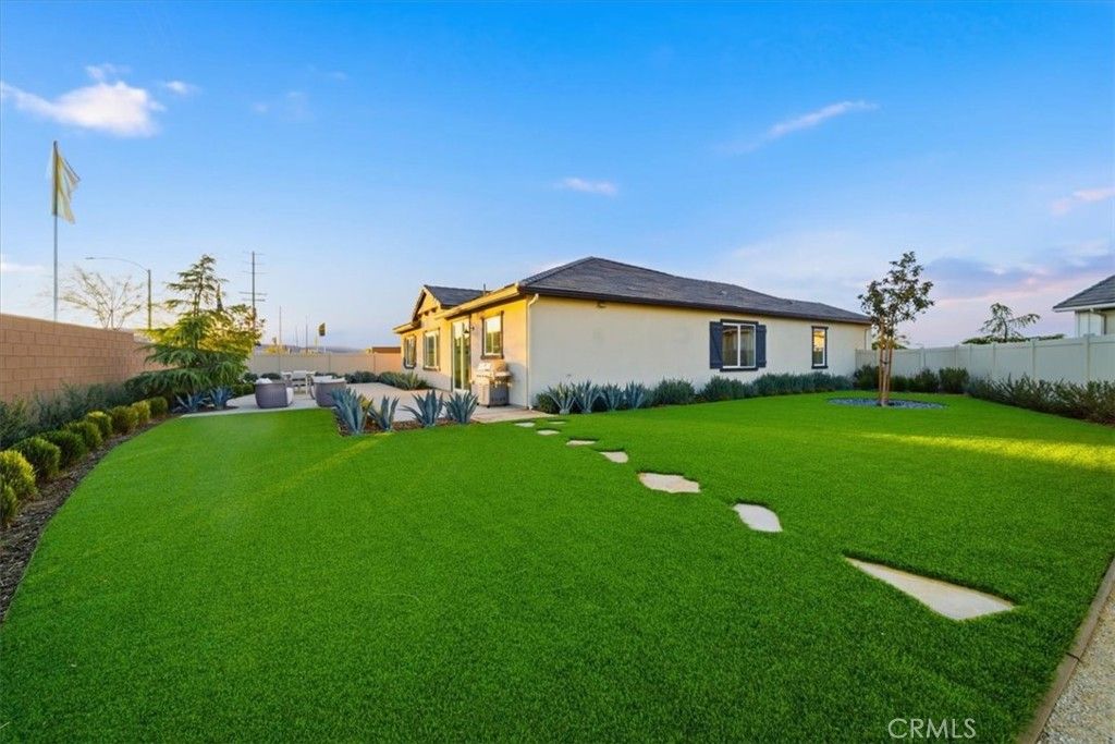 Image 5 of property listing at 5609 Balmont Street, Lancaster, CA 93536