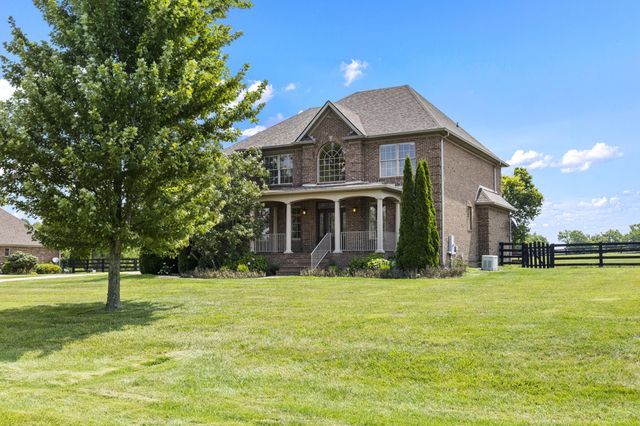 106 Hidden Meadow Lane, Nicholasville, KY 40356