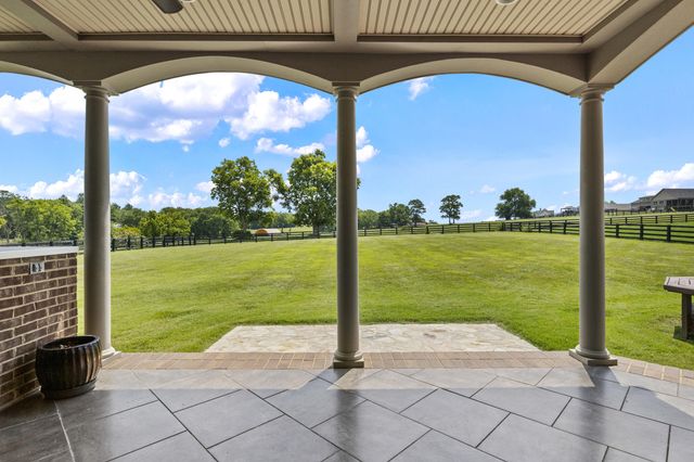 106 Hidden Meadow Lane, Nicholasville, KY 40356