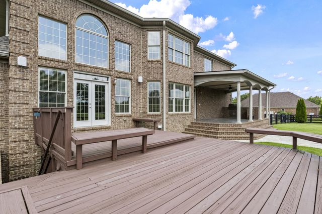 106 Hidden Meadow Lane, Nicholasville, KY 40356