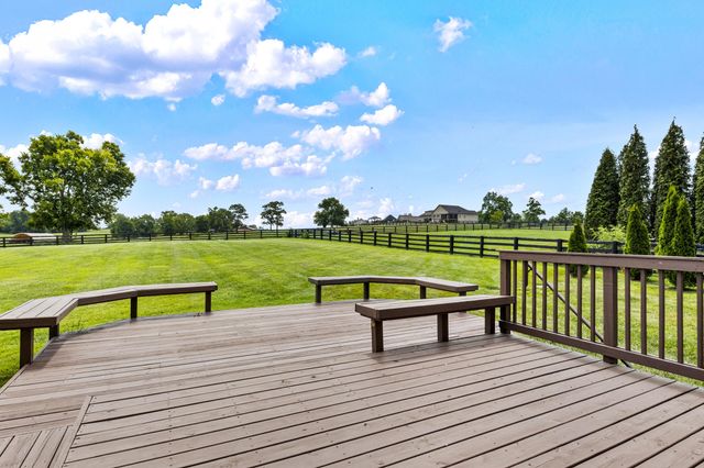 106 Hidden Meadow Lane, Nicholasville, KY 40356