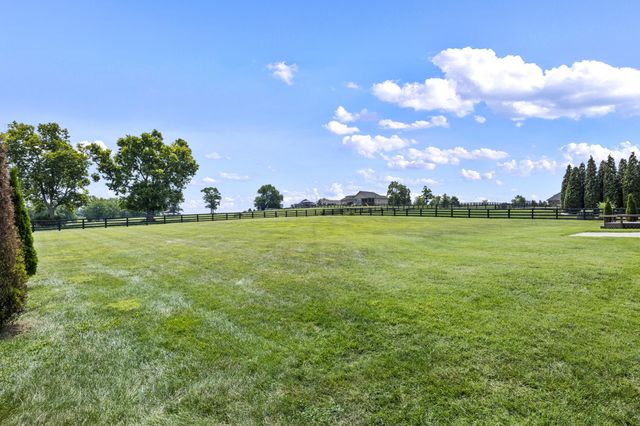 106 Hidden Meadow Lane, Nicholasville, KY 40356