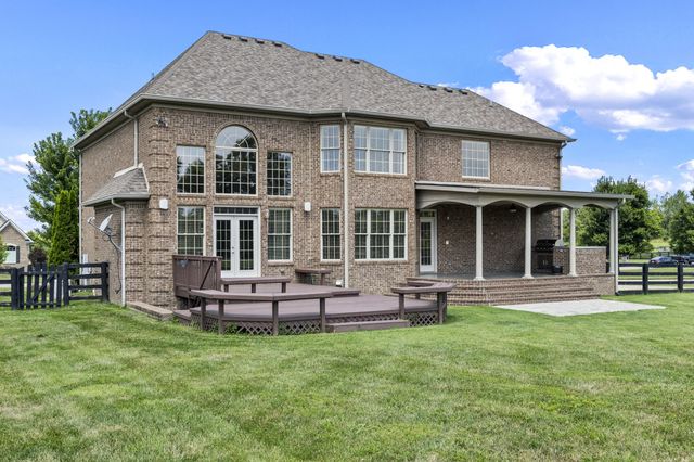 106 Hidden Meadow Lane, Nicholasville, KY 40356