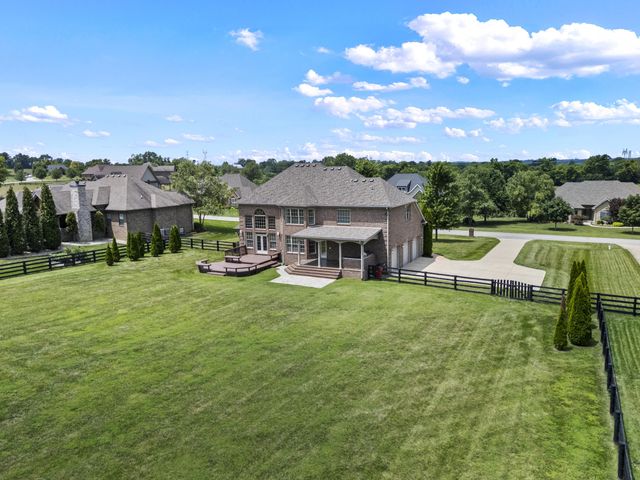 106 Hidden Meadow Lane, Nicholasville, KY 40356