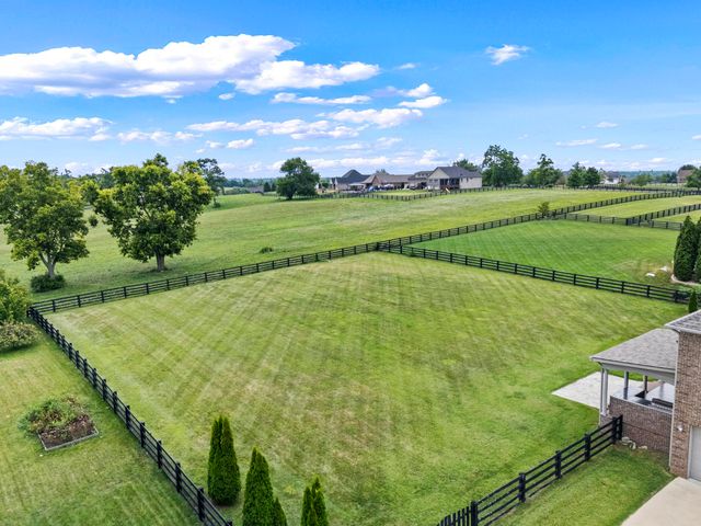 106 Hidden Meadow Lane, Nicholasville, KY 40356