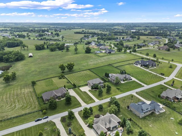 106 Hidden Meadow Lane, Nicholasville, KY 40356