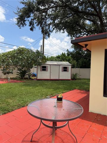 6717 Raleigh St, Hollywood, FL 33024