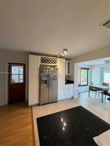 6717 Raleigh St, Hollywood, FL 33024