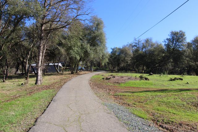 11187 Peoria Rd, Browns Valley, CA 95918