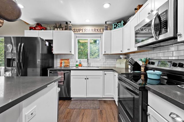 11187 Peoria Rd, Browns Valley, CA 95918