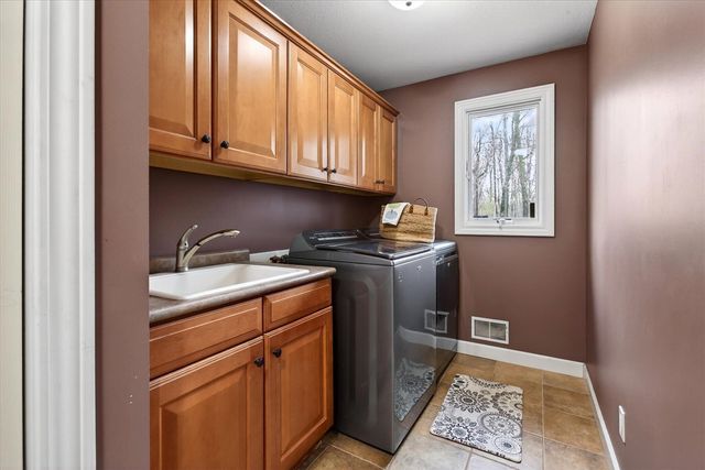 3838 Fox Crossing Crossing, Saint Joseph, MI 49085