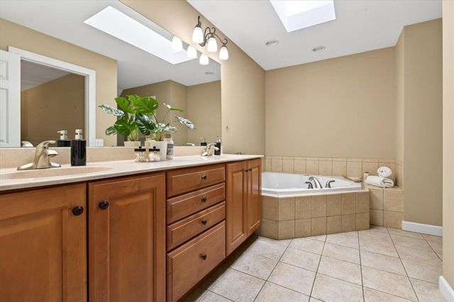 3838 Fox Crossing Crossing, Saint Joseph, MI 49085