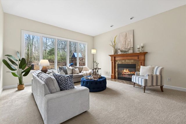 3838 Fox Crossing Crossing, Saint Joseph, MI 49085