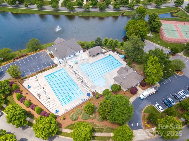 2671 Torrington Lane NW, Concord, NC 28027