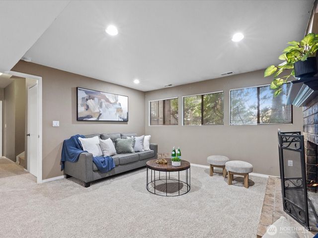 15903 E Shore Drive, Lynnwood, WA 98087