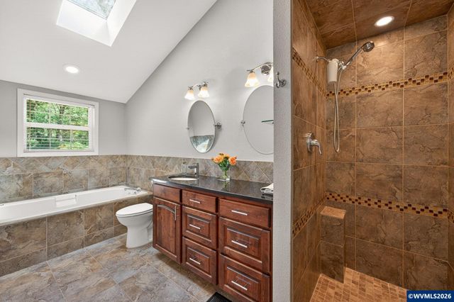 6723 Rippling Brook Dr SE, Salem, OR 97317
