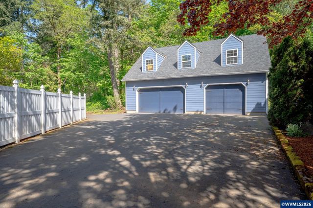 6723 Rippling Brook Dr SE, Salem, OR 97317